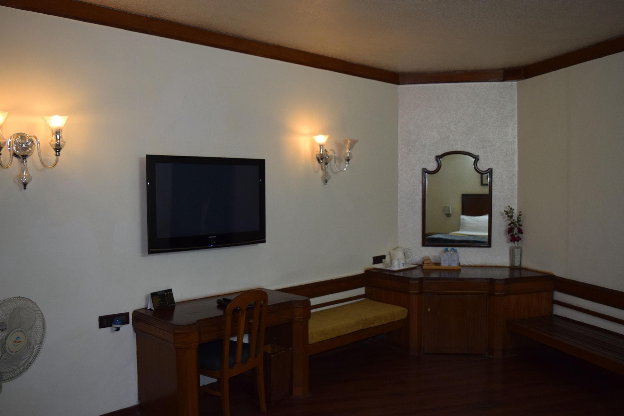 Hotel Samrat, ニューデリー エクステリア 写真