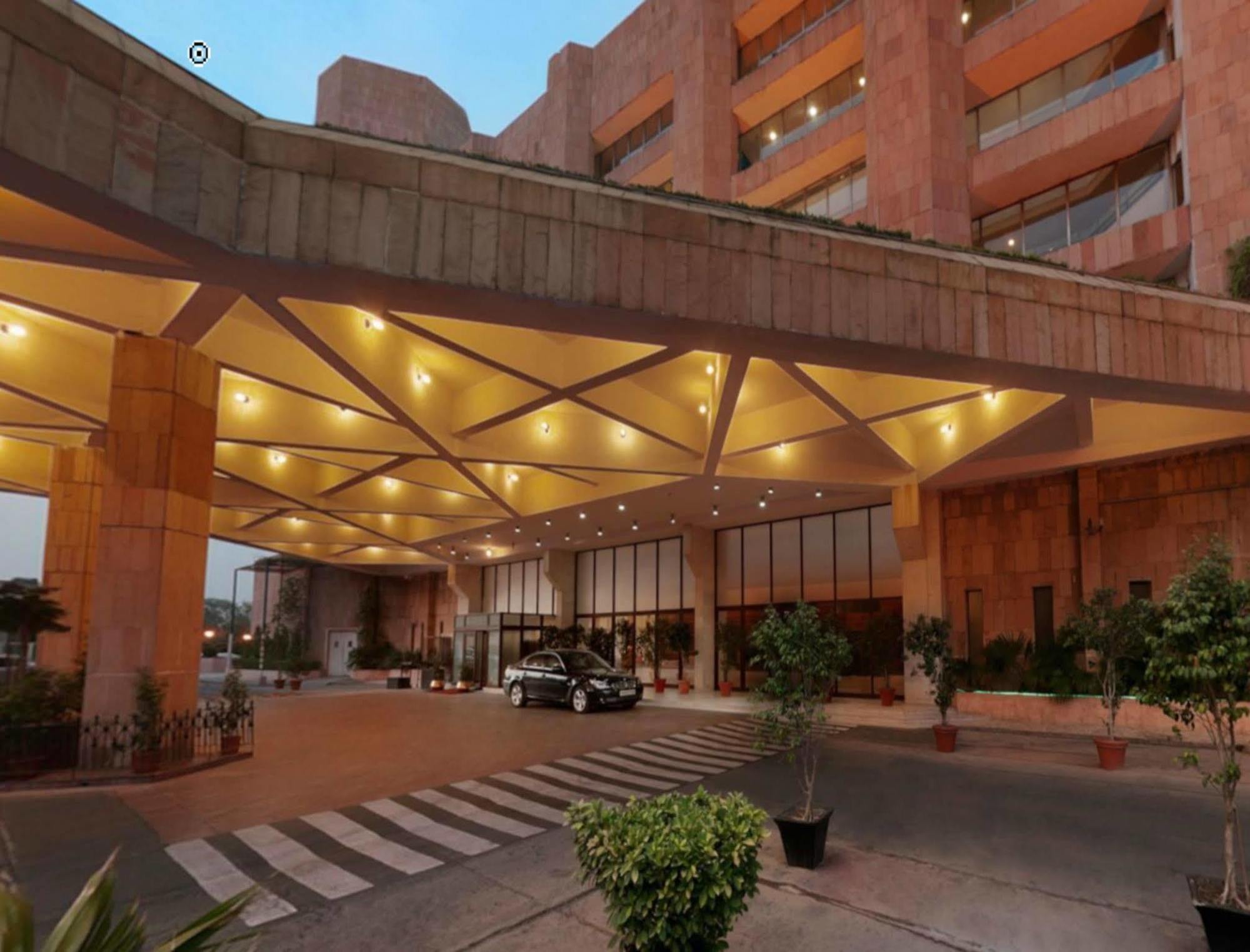 Hotel Samrat, ニューデリー エクステリア 写真