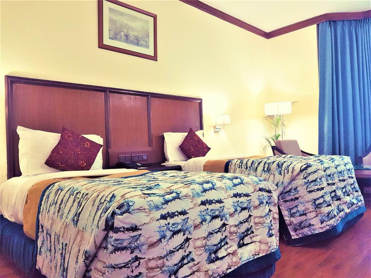 Hotel Samrat, ニューデリー エクステリア 写真